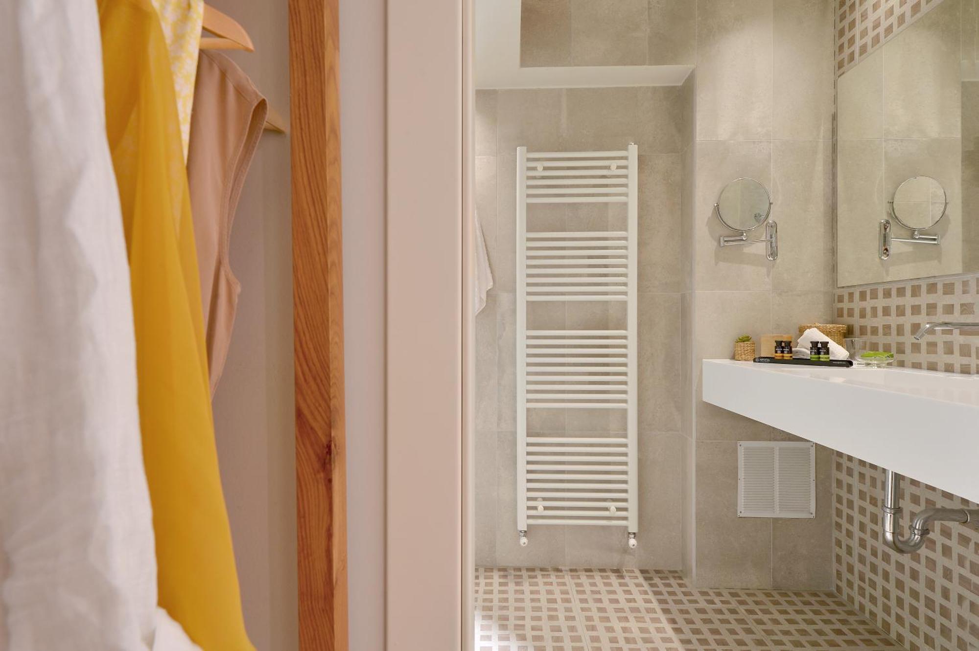 Mirivili Hospitality & Wellness Атина Екстериор снимка