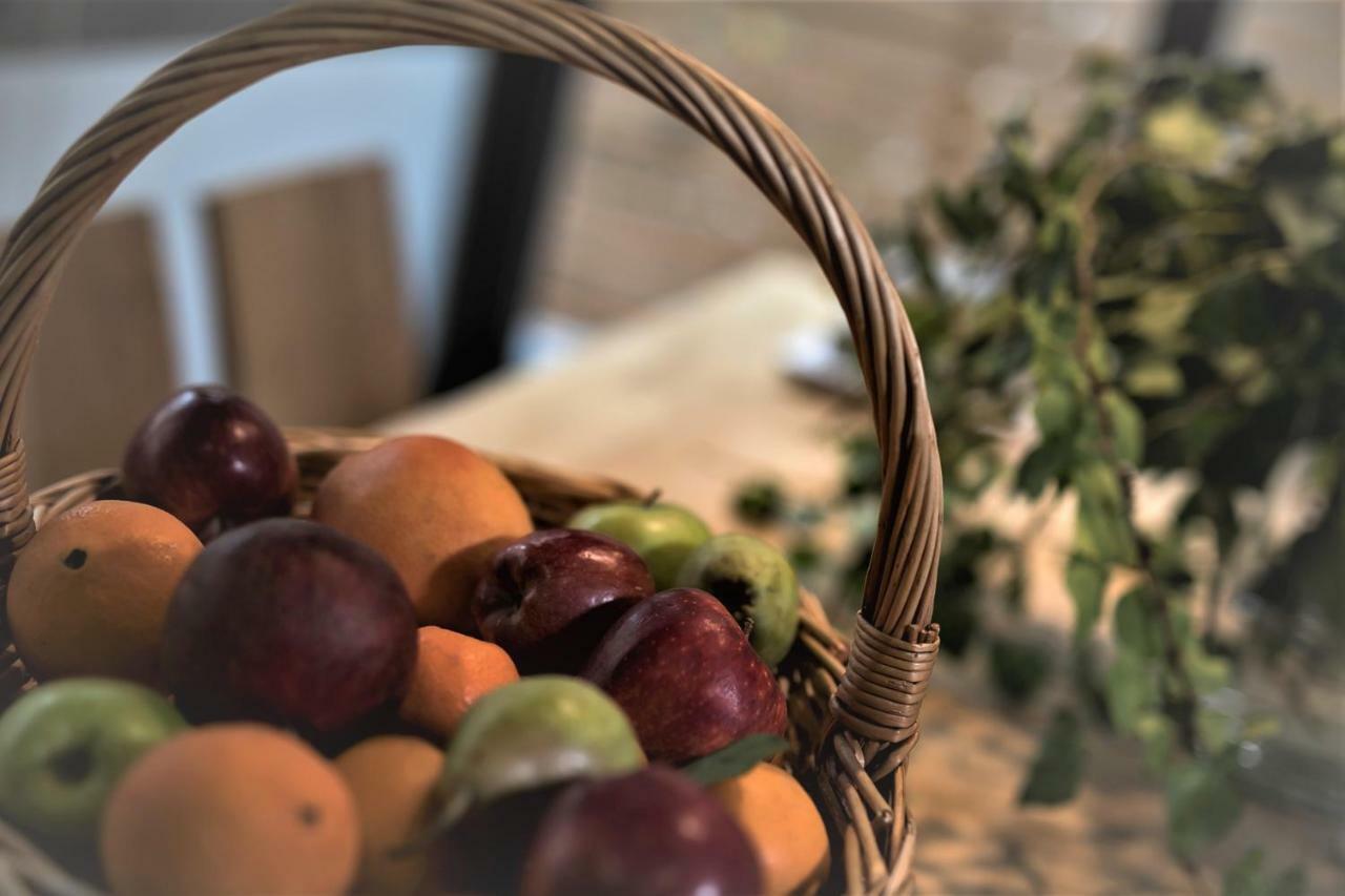 Mirivili Hospitality & Wellness Атина Екстериор снимка